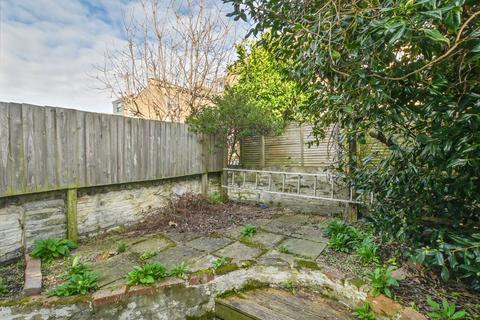 3 bedroom terraced house for sale, Gayford Road, Wendell Park, London, W12