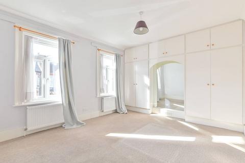 3 bedroom terraced house for sale, Gayford Road, Wendell Park, London, W12