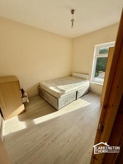 6 bedroom semi-detached house to rent, Newbridge Street, Wolverhampton, WV6 0EQ