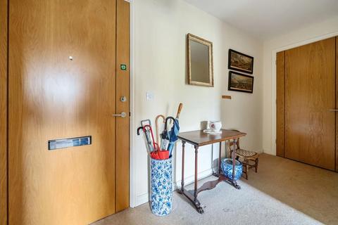 1 bedroom flat for sale, Basingstoke,  Hampshire,  RG21