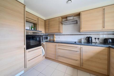 1 bedroom flat for sale, Basingstoke,  Hampshire,  RG21