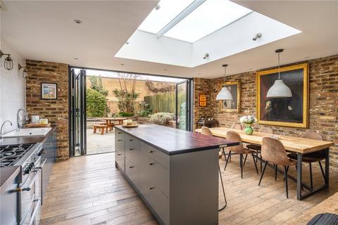 3 bedroom terraced house for sale, Porden Road, London, SW2