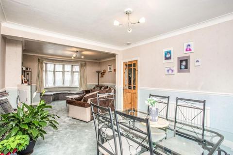 4 bedroom terraced house for sale, Brampton Grove, Harrow HA3