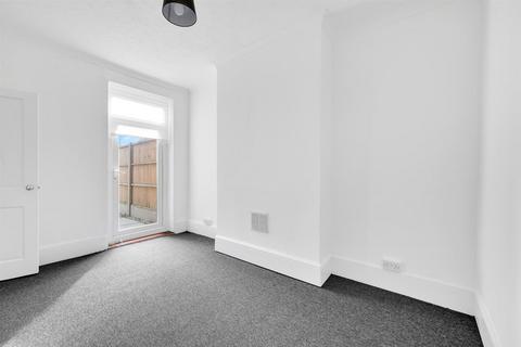 3 bedroom semi-detached house for sale, Weston Road, Bromley, BR1