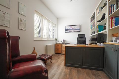 21 Glenhurst Road, Henley-in-arden, B95 5HZ