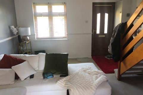2 bedroom terraced house to rent, Marlborough Way, Billericay