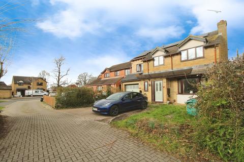 5 Cleves Close, Grange Park, Swindon, SN5 6JX