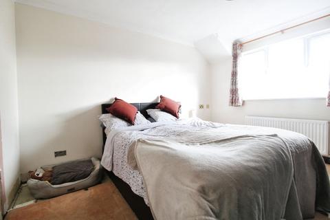 5 Cleves Close, Grange Park, Swindon, SN5 6JX