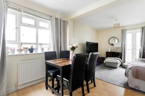 2 bedroom flat to rent, Orchard Mead House, 733 Finchley Road, London, NW11