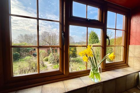 20 Moss Lane, Hilderstone, Stone, ST15 8RQ