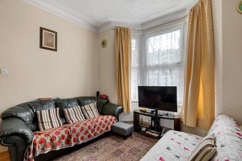 3 bedroom terraced house for sale, Craven Park Road, London