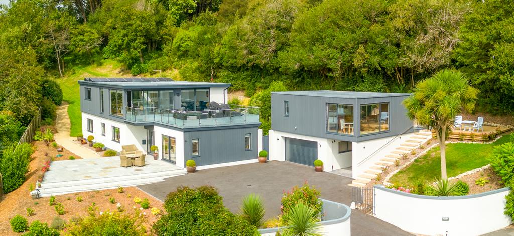 Conifers &amp; Annexe