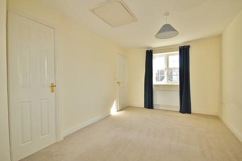 18 Collier Crescent, Witney, OX28 6GN