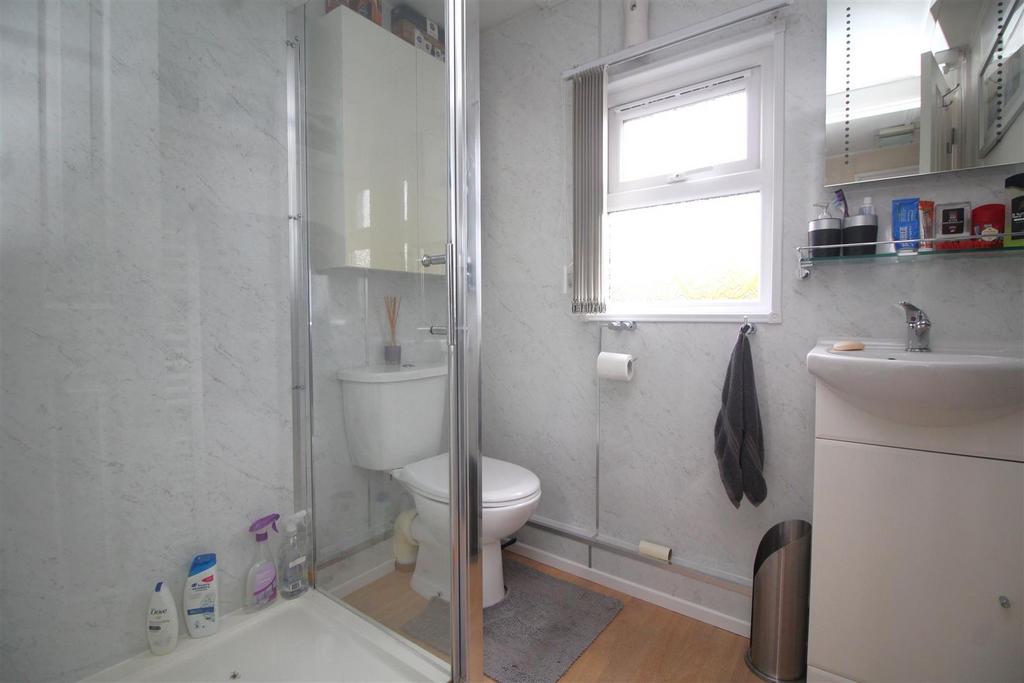Shower room .JPG