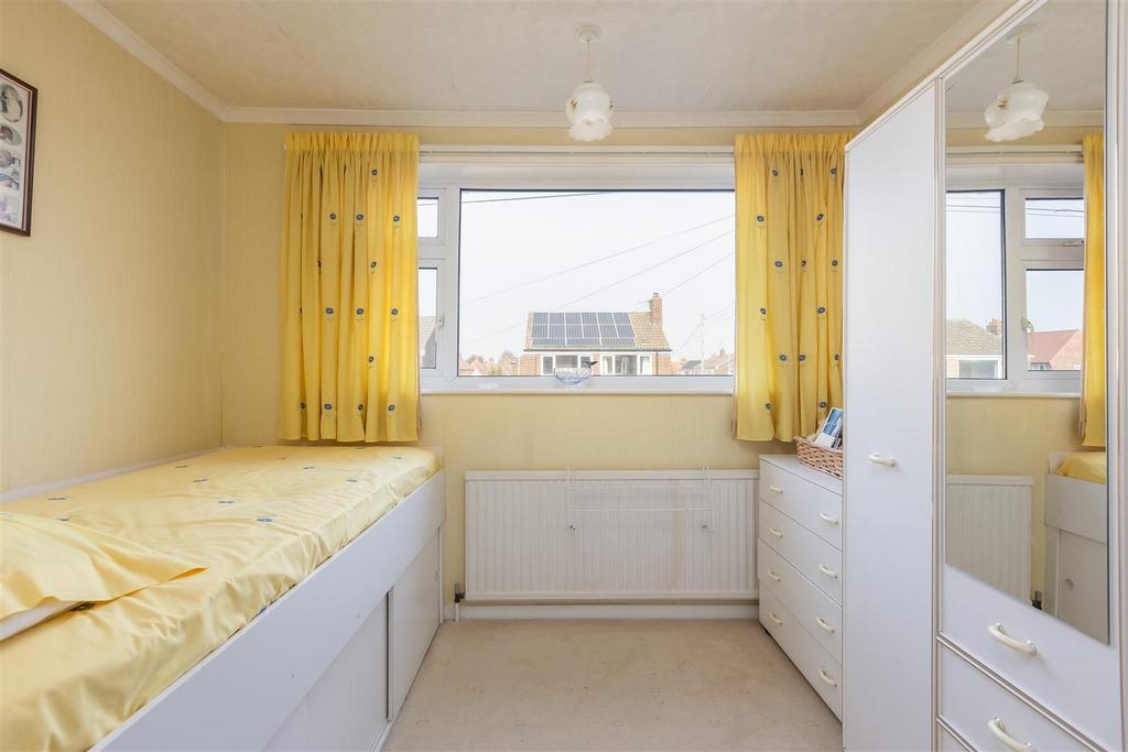 Glenmore Drive 19 Bedroom 3.jpg
