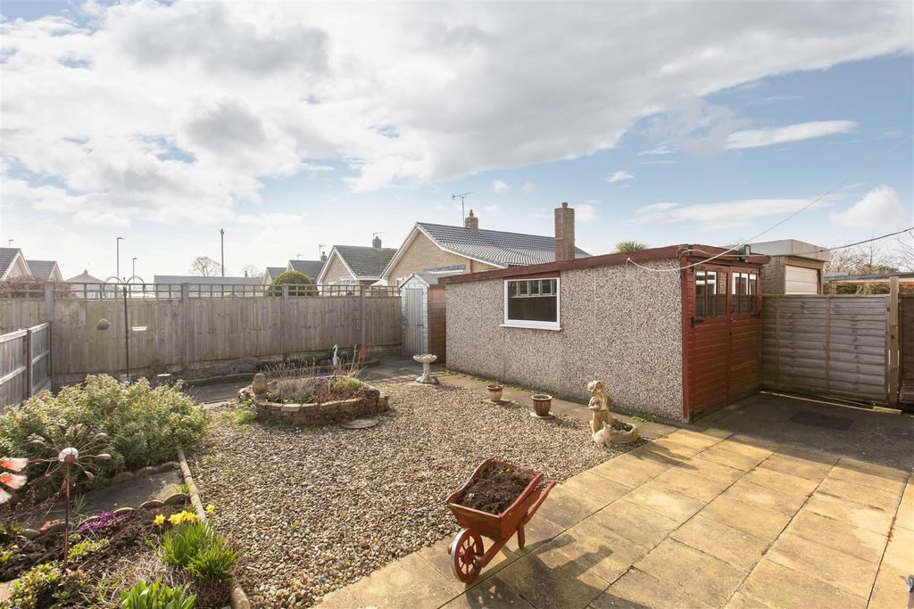 Glenmore Drive 19 External-5.jpg