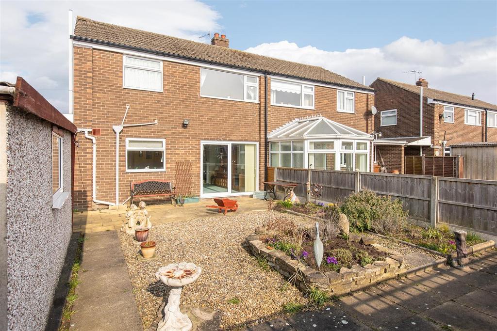 Glenmore Drive 19 External-6.jpg