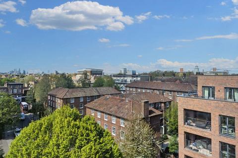 2 bedroom apartment to rent, Ballinger Point, Bromley High Street, London