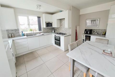 14 Blakemere Avenue, Yardley, Birmingham, B25 8US