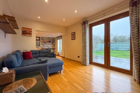 undefined, Main Street, 5 NG23
