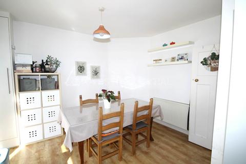 25 South Lane, New Malden, KT3 5HU