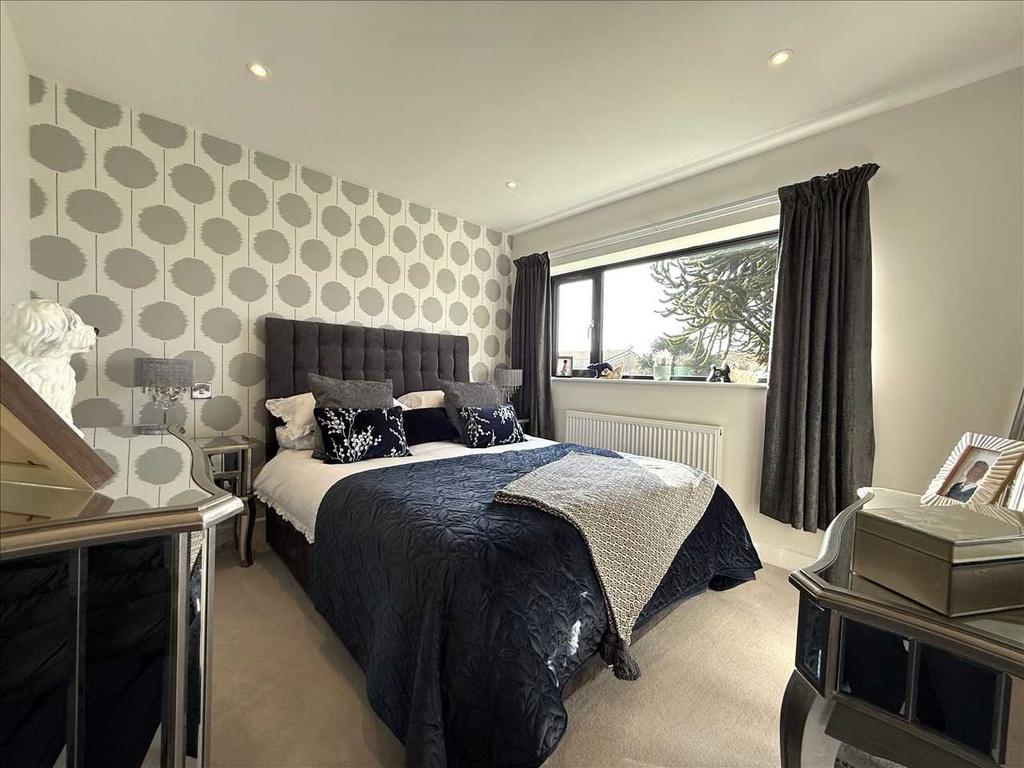 Bedroom (front)