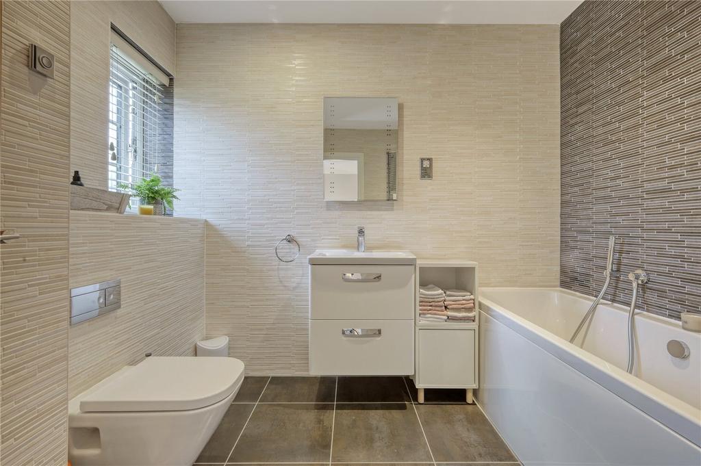 Ensuite