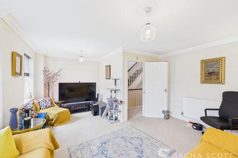 4 bedroom end of terrace house for sale, Horton Crescent, Epsom, KT19