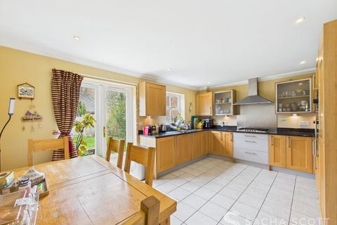 4 bedroom end of terrace house for sale, Horton Crescent, Epsom, KT19
