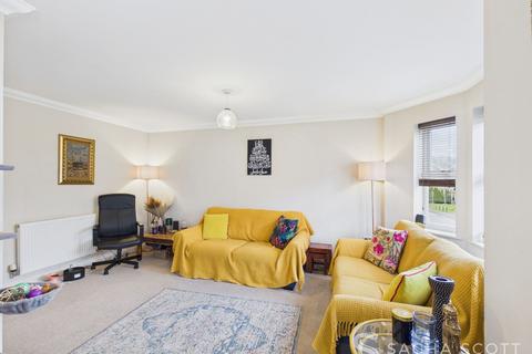 4 bedroom end of terrace house for sale, Horton Crescent, Epsom, KT19