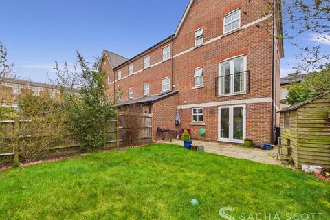 4 bedroom end of terrace house for sale, Horton Crescent, Epsom, KT19