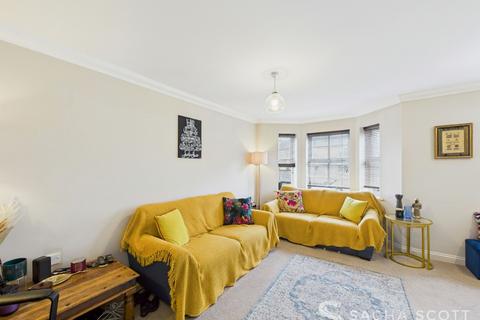 4 bedroom end of terrace house for sale, Horton Crescent, Epsom, KT19