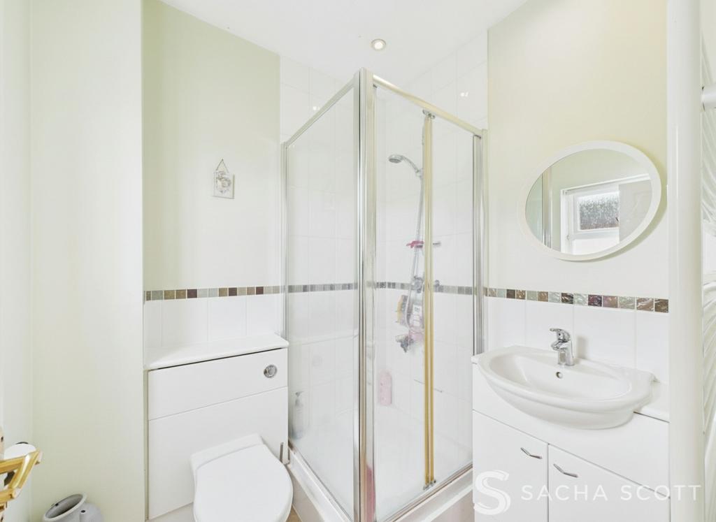 Primary En-Suite