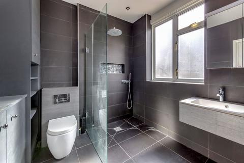 3 bedroom semi-detached house for sale, London N14