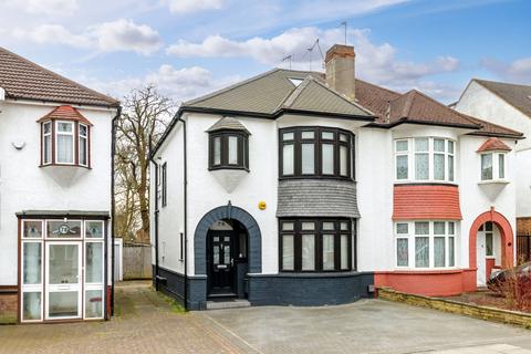 London N14