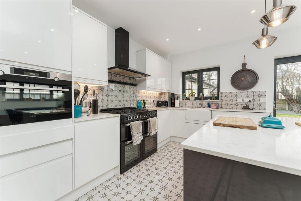 228 Shirehampton Road-18.jpg