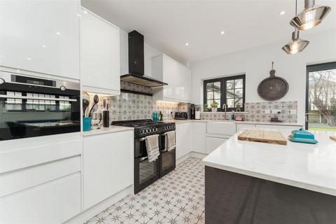 228 Shirehampton Road, Bristol, BS9 2EH