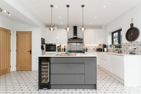 228 Shirehampton Road, Bristol, BS9 2EH
