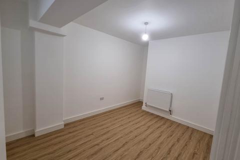 1 bedroom flat to rent, Darkes Lane, Potters Bar