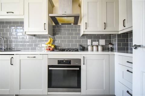 11 Foundry Close, Hook, RG27 9JD