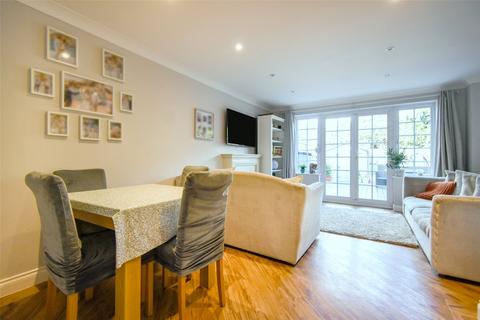 11 Foundry Close, Hook, RG27 9JD