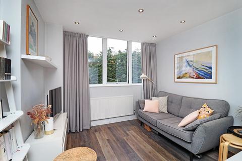 2 bedroom apartment for sale, Park Road, Timperley