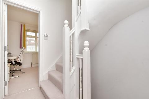 20 Lymescote Gardens, Sutton, SM1 2PN