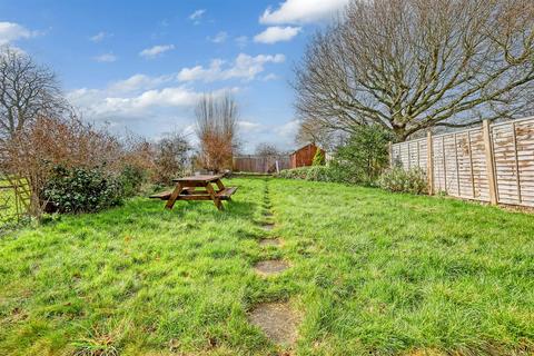 13 Plashes Close, Standon, Ware, SG11 1QE