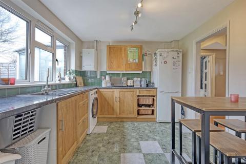 13 Plashes Close, Standon, Ware, SG11 1QE