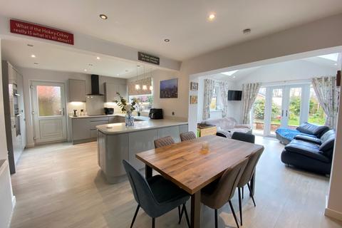 5 bedroom detached house for sale, Swettenham Close, Sandbach