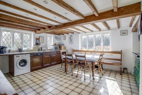 4 bedroom cottage for sale, Gilberts Hill, Tring HP23