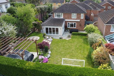 4 bedroom detached house for sale, Kendal Close, Tonbridge
