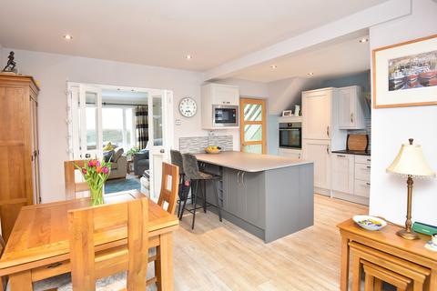 42 Durham Way, Harrogate, HG3 2TB