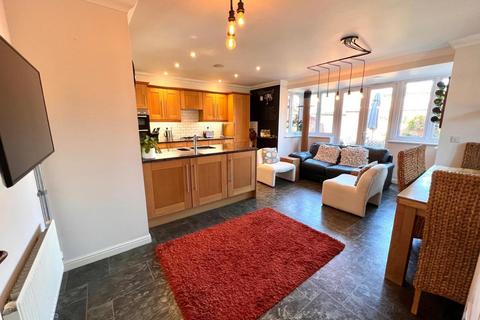 1 Acorn Close, Northampton, NN5 4BD